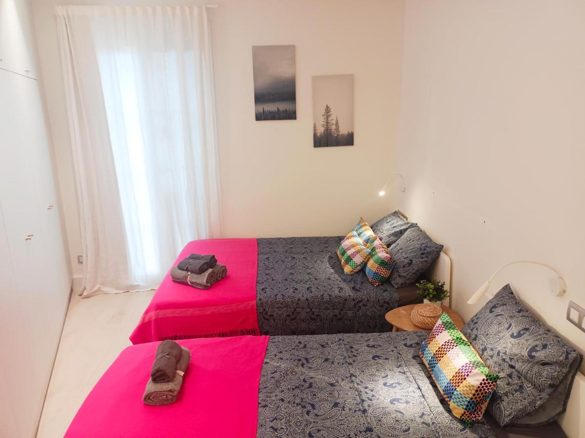 برشلونة By Plaza Universidad Rooms المظهر الخارجي الصورة